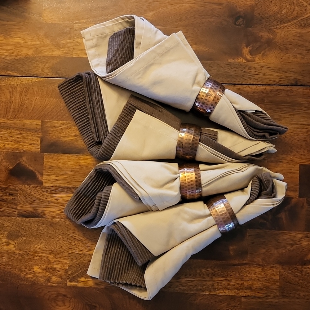 Napkins & napkin rings